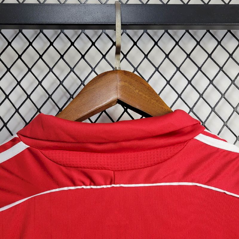 Camisa Retrô Liverpool I 2006/07
