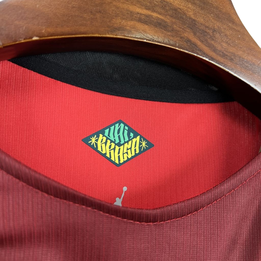 Camisa Goleiro Brasil 2026 Vermelha Jordan – Edição Pré-Jogo Torcedor Masculina COPA DO MUNDO