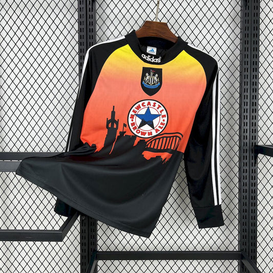 Camisa Retrô Newcastle Goleiro Manga Longa 1996/97
