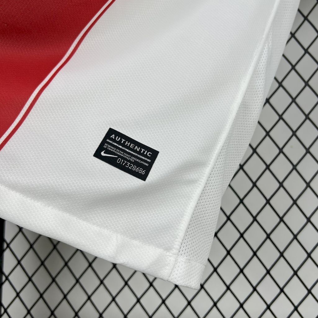Camisa Retrô Portugal II 2010