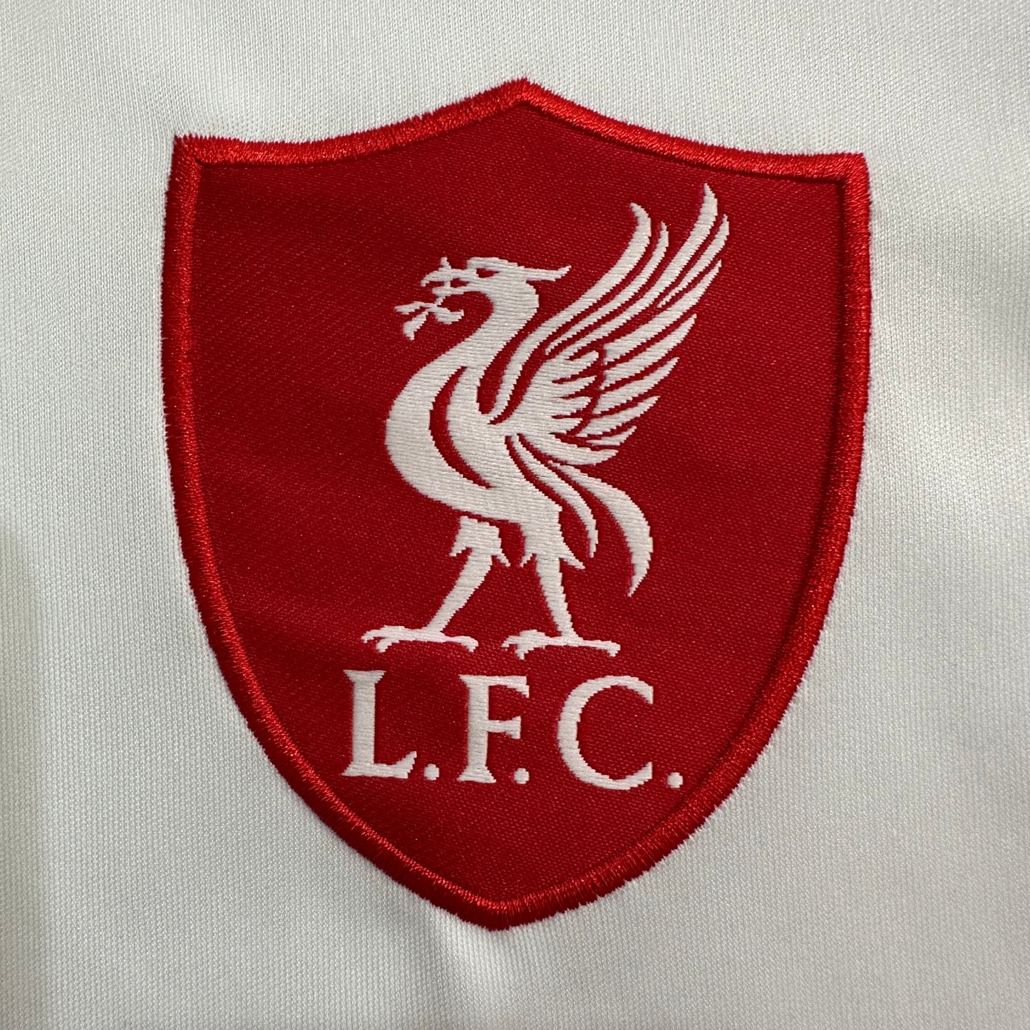 Camisa-Liverpool-away-ii-branca-vermelho-standard-adidas-lfc-time-futebol-champions-league-25-26