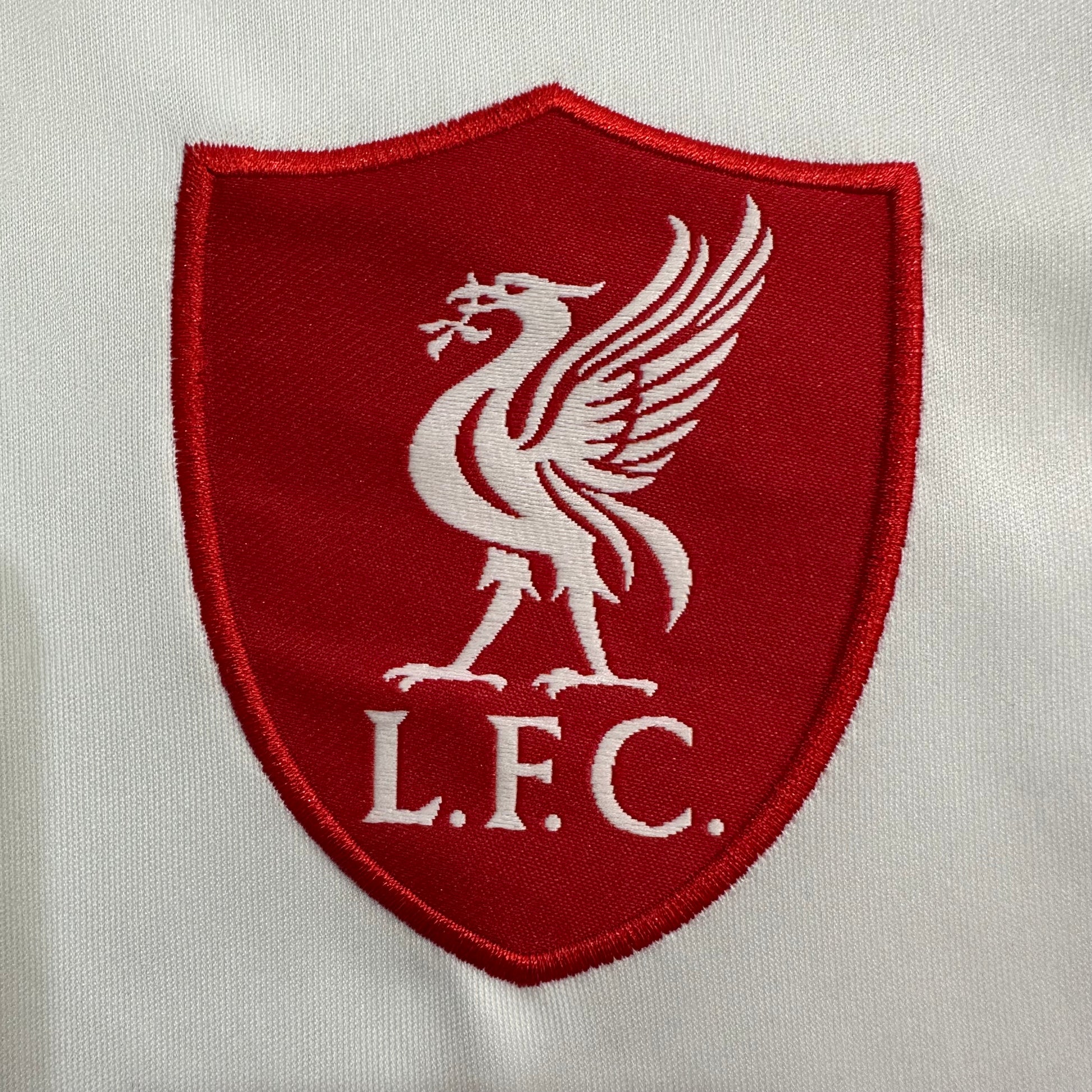 Camisa-Liverpool-away-ii-branca-vermelho-standard-adidas-lfc-time-futebol-champions-league-25-26