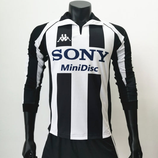 Camisa Retrô Juventus I Manga Longa 1997/98