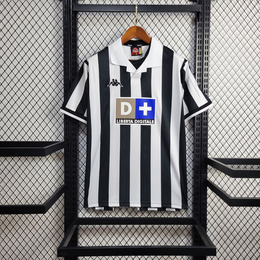 Camisa Retrô Juventus I 1998/99