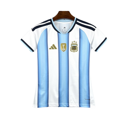 camisa-argentina-feminina-2026 camisa-argentina-copa-do-mundo-2026-feminina baby-look-argentina-2026 camisa-albiceleste-feminina uniforme-argentina-feminino camiseta-argentina-baby-look