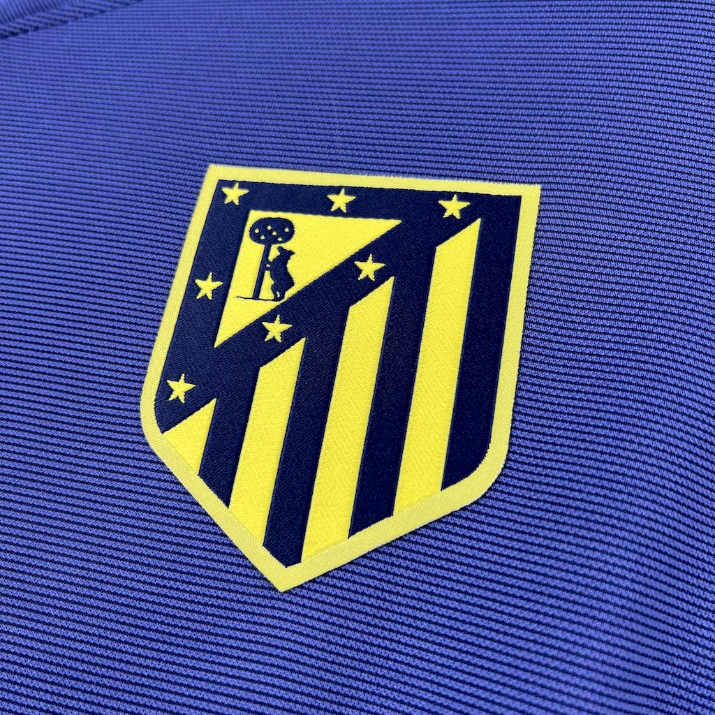 camisa-atletico-madrid-il-2025-26-torcedor-masculina-camiseta-champions-league-lancamento-europeu-segunda-away-oficial-riyadh-air-nije-azul-amarela-amarelo