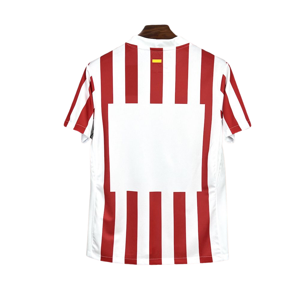 camisa-atletico-madrid-l-2025-26-torcedor-masculina-camiseta-champions-league-lancamento-europeu-primeira-home-oficial-listrada-vermelha-e-branca-vermelho-e-branco-riyadh-air-nike