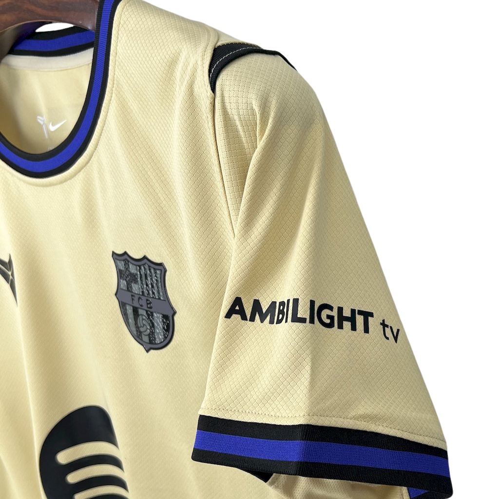 camisa-barcelona-il-2025-26-torcedor-masculina-champions-league-lançamento-europeu-amarelo-claro-azul-spotify-yamal-raphinha