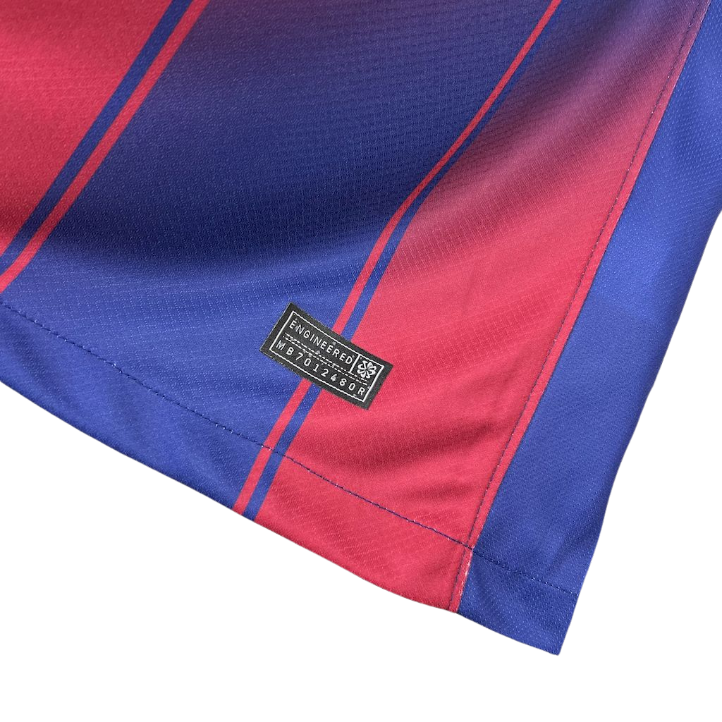 camisa-barcelona-l-2025-26-torcedor-masculina-camiseta-champions-league-lancamento-europeu-primeira-home-oficial-vermelha-e-azul-lamine-yamal-raphinha-spotify-nike