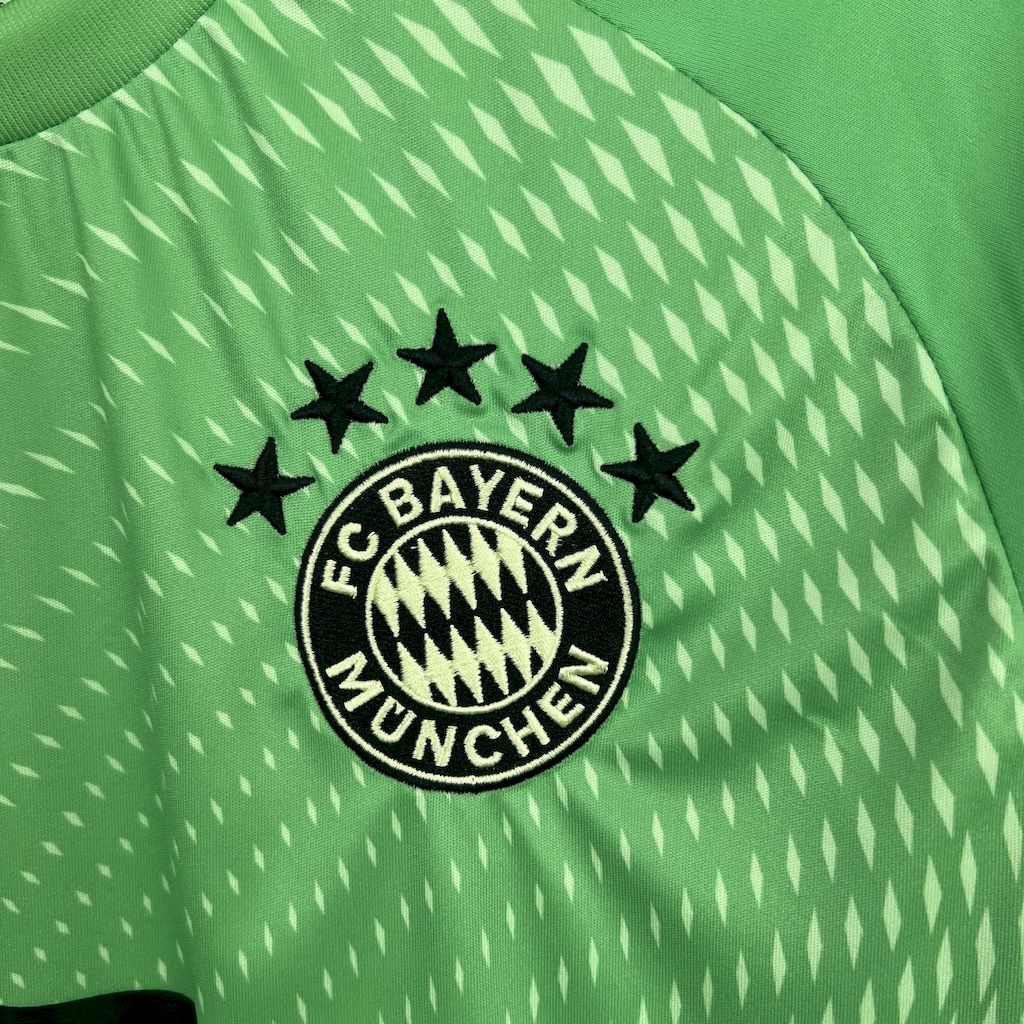 camisa-bayern-goleiro-2025-26-torcedor-masculina-camiseta-champions-league-lancamento-europeu-goleiro-oficial-verde-neon-t-fc-bayern-munchen-bayern-de-munich-munique-adidas