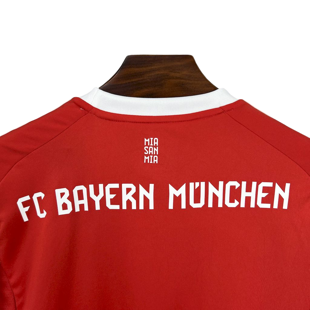 camisa-bayern-l-2025-26-torcedor-masculina-camiseta-champions-league-lancamento-europeu-primeira-home-oficial-allianz-t-fc-bayern-munchen-bayern-de-munique-munich-adidas-vermelha-e-branca