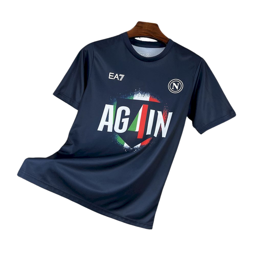 camisa-napoli-casual-2025-26-torcedor-masculina-camiseta-champions-league-lancamento-europeu-casual-oficial-ea7-again-azul-marinho-escuro-verde-vermelha-branca