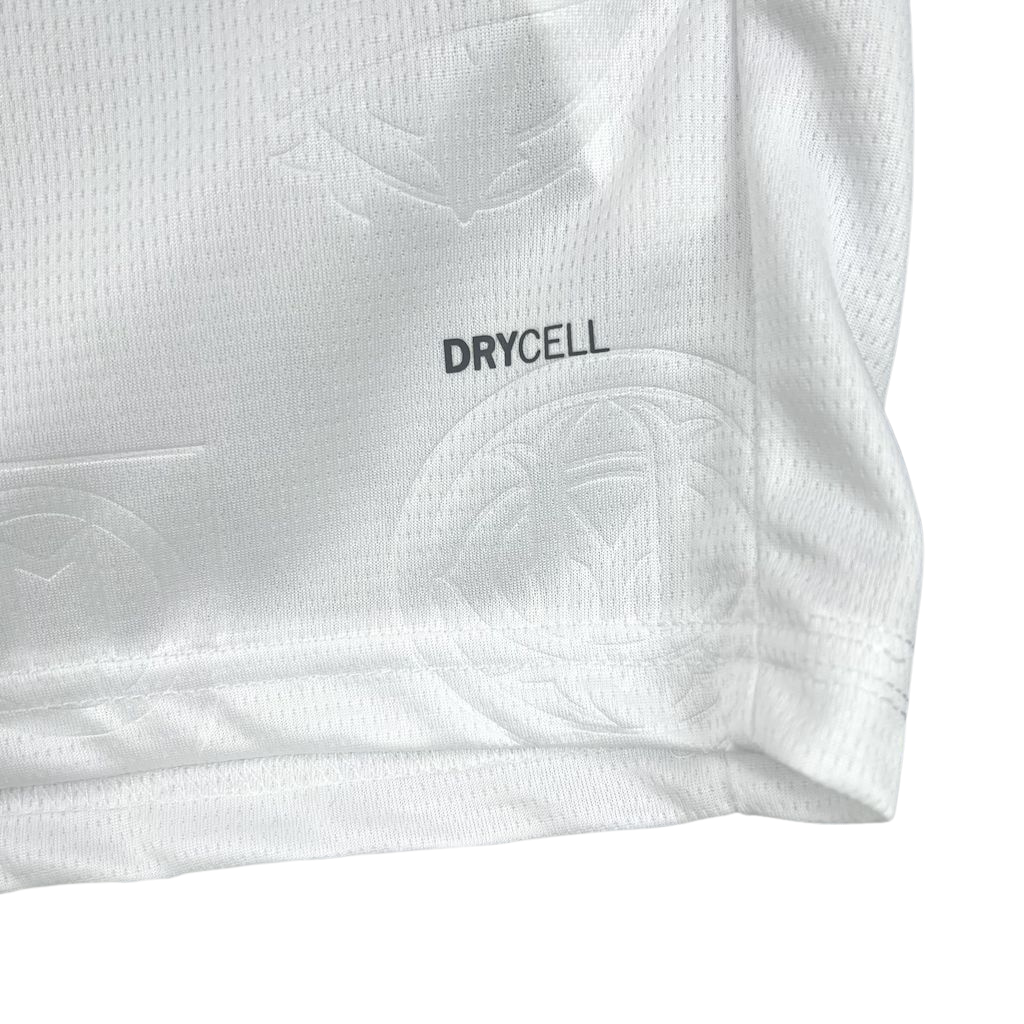 camisa-olympique-marseille-l-2025-26-torcedor-masculina-camiseta-champions-league-lancamento-europeu-primeira-home-oficial-cma-cgm-puma-branca-branco-azul