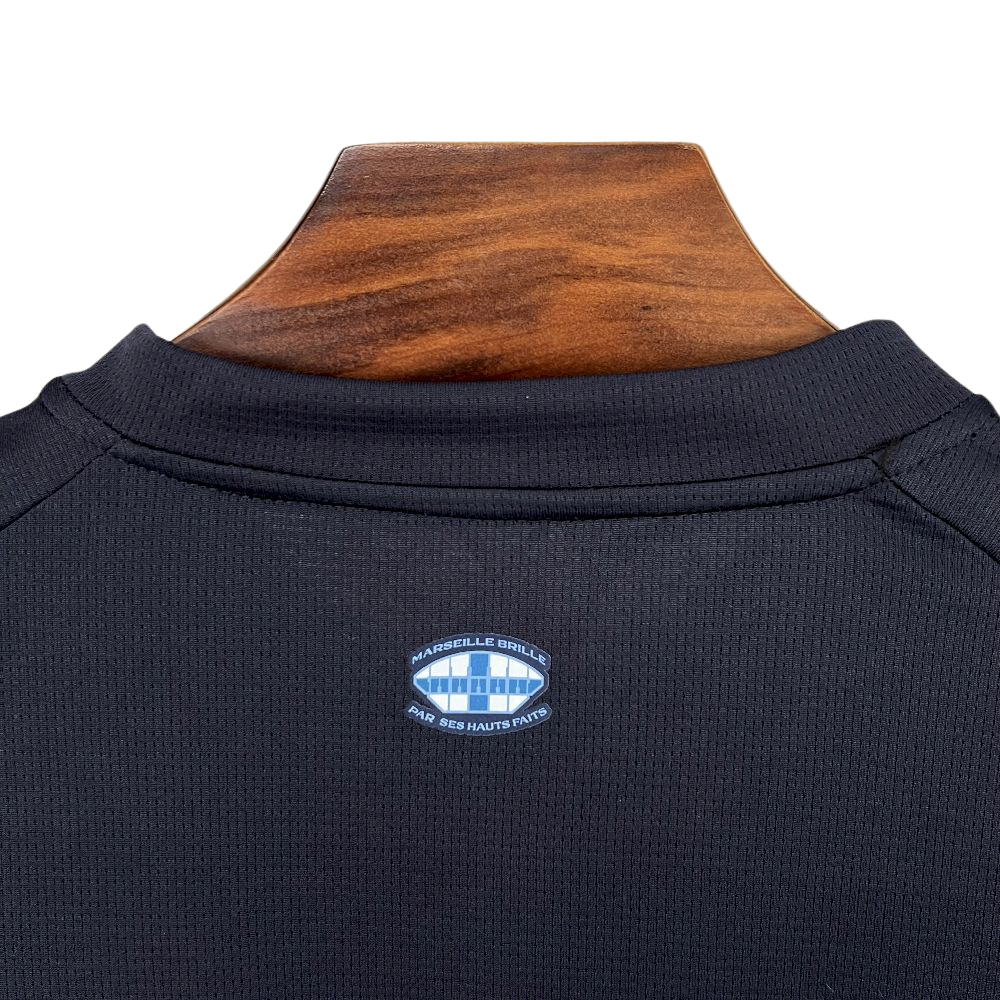 camisa-olympique-marseille-ll-2025-26-torcedor-masculina-camiseta-champions-league-lancamento-europeu-segunda-away-oficial-preto-preta-azul-cma-cgm-puma