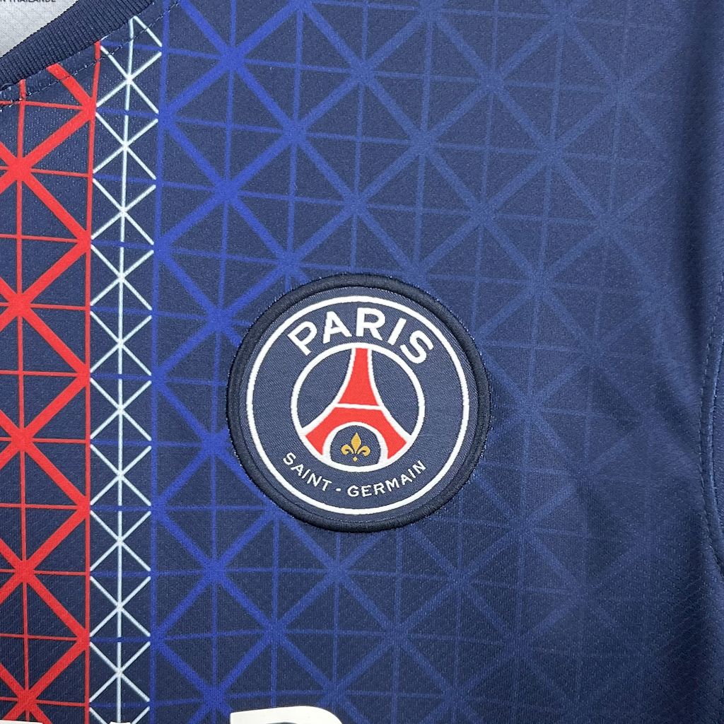 camisa-psg-l-2025-26-torcedor-masculina-camiseta-champions-league-lancamento-europeu-primeira-home-oficial-ligue-1-qatar-airways-nike-paris-saint-germain-mbappe-neymar-azul-marinho-escuro-faixa-vermelha