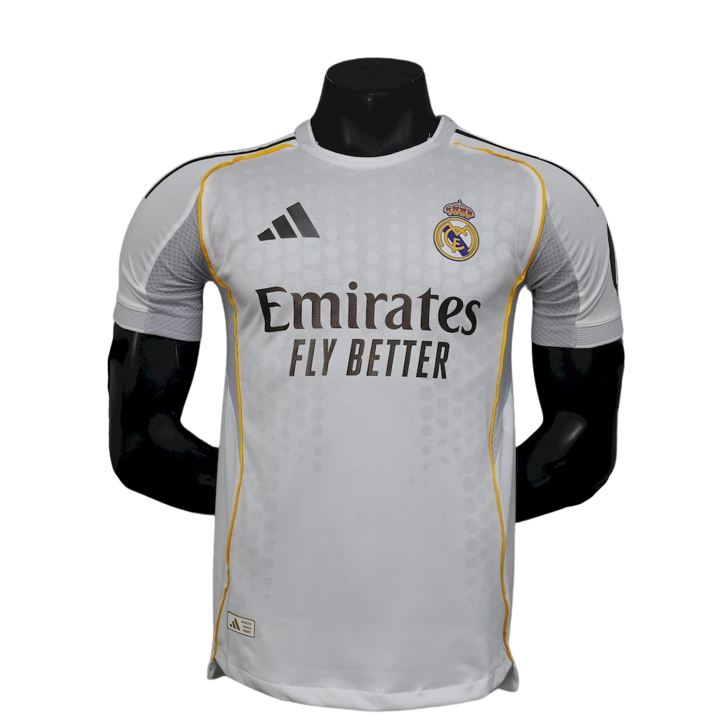 camisa-real-madrid-l-2025-26-jogador-masculina-nova-home-primeira-oficial-europeu-lancamento-lançamento-uniforme-camiseta-branca-lateral-cinza-adidas-hp-emirates-fly-better-cr7-cristiano-ronaldo
