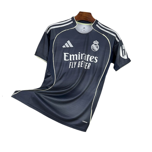 camisa-real-madrid-ll-2025-26-torcedor-masculina-camiseta-champions-league-lancamento-europeu-segunda-away-oficial-preta-branca-preto-branco-adidas-hp