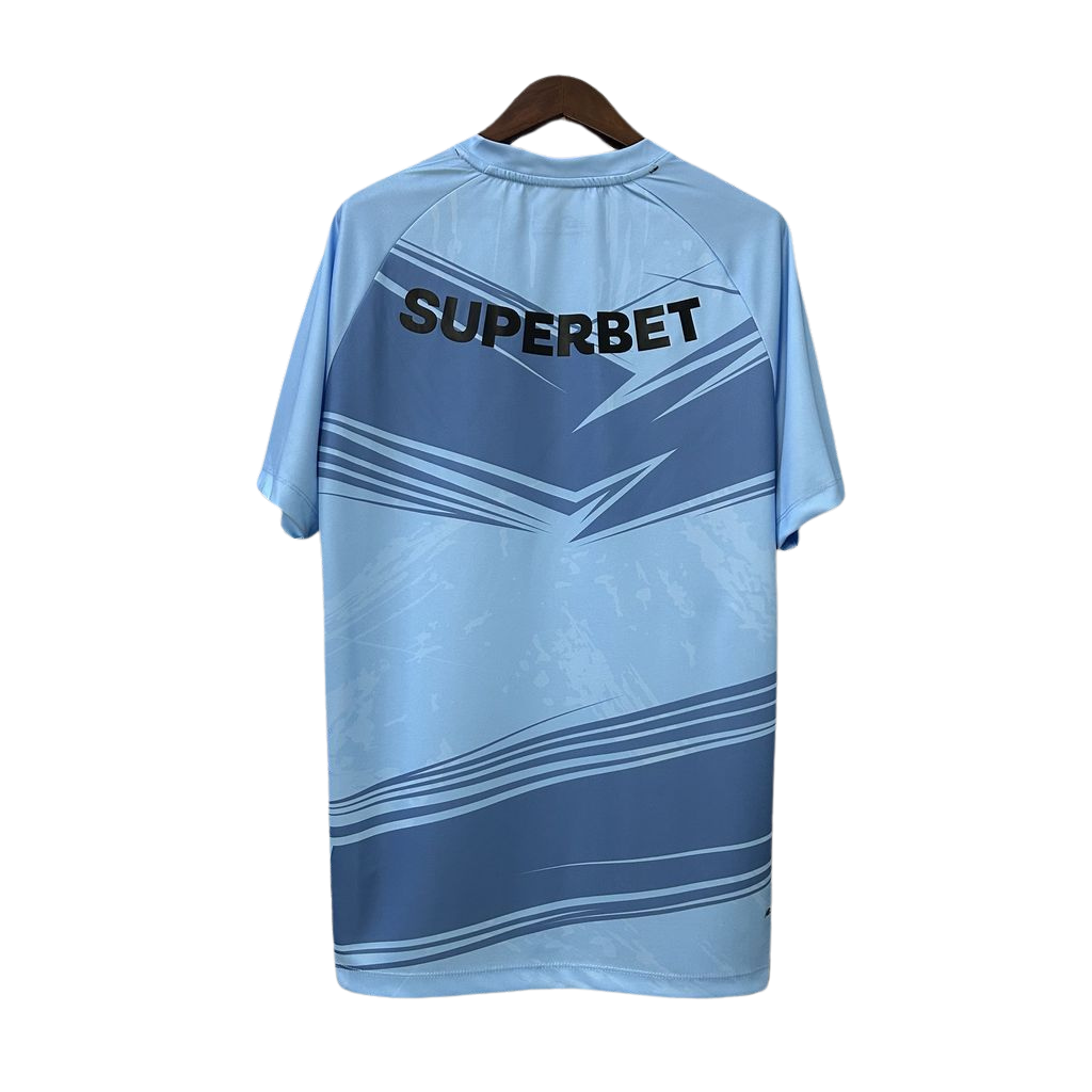 camisa-sao-paulo-2025-26-treino-torcedor-masculina-azul-celeste-claro-camiseta-lancamento-ademicon-new-balance-superbet