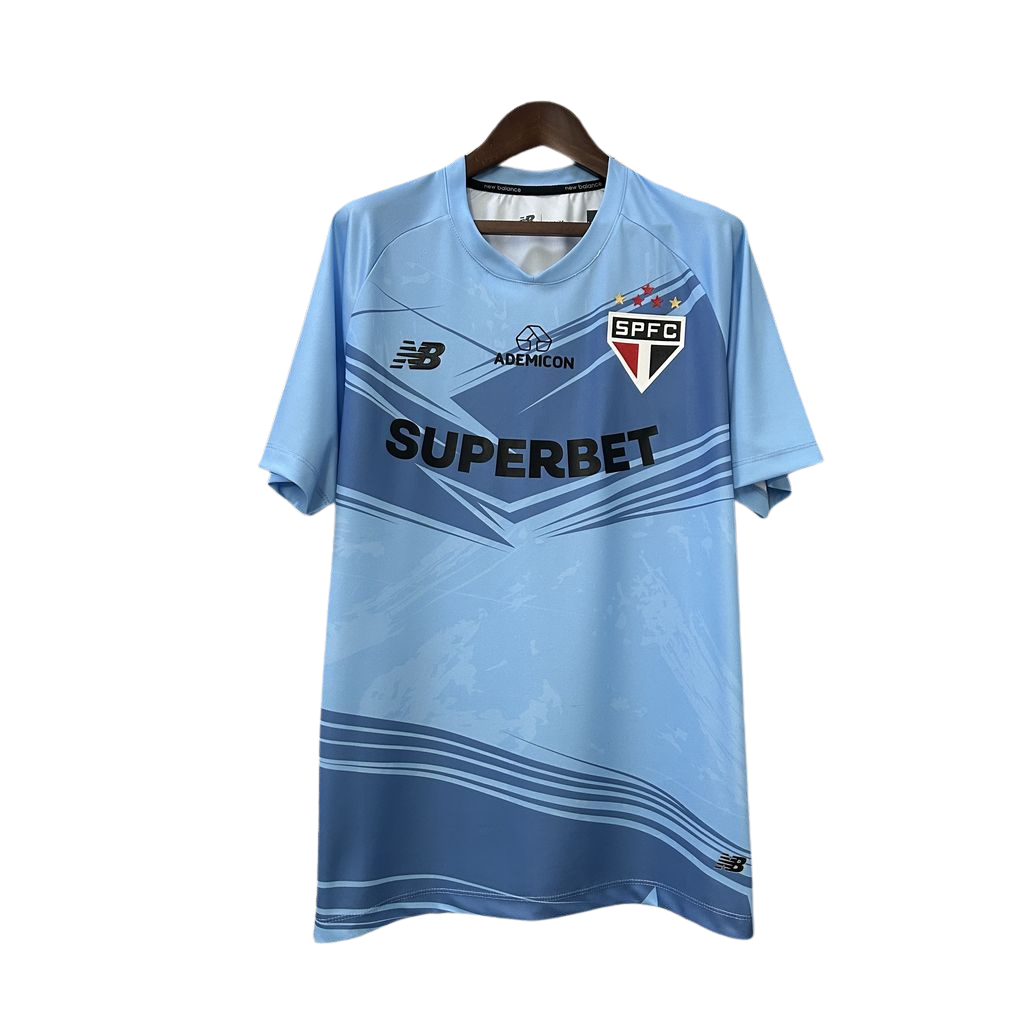 camisa-sao-paulo-2025-26-treino-torcedor-masculina-azul-celeste-claro-camiseta-lancamento-ademicon-new-balance-superbet