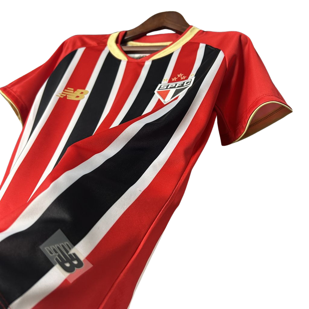 camisa-sao-paulo-il-2025-26-torcedor-feminina-segunda-away-camiseta-lancamento-baby-look-listrada-preta-vermelha-branca-new-balance-dourada-dourado-2005