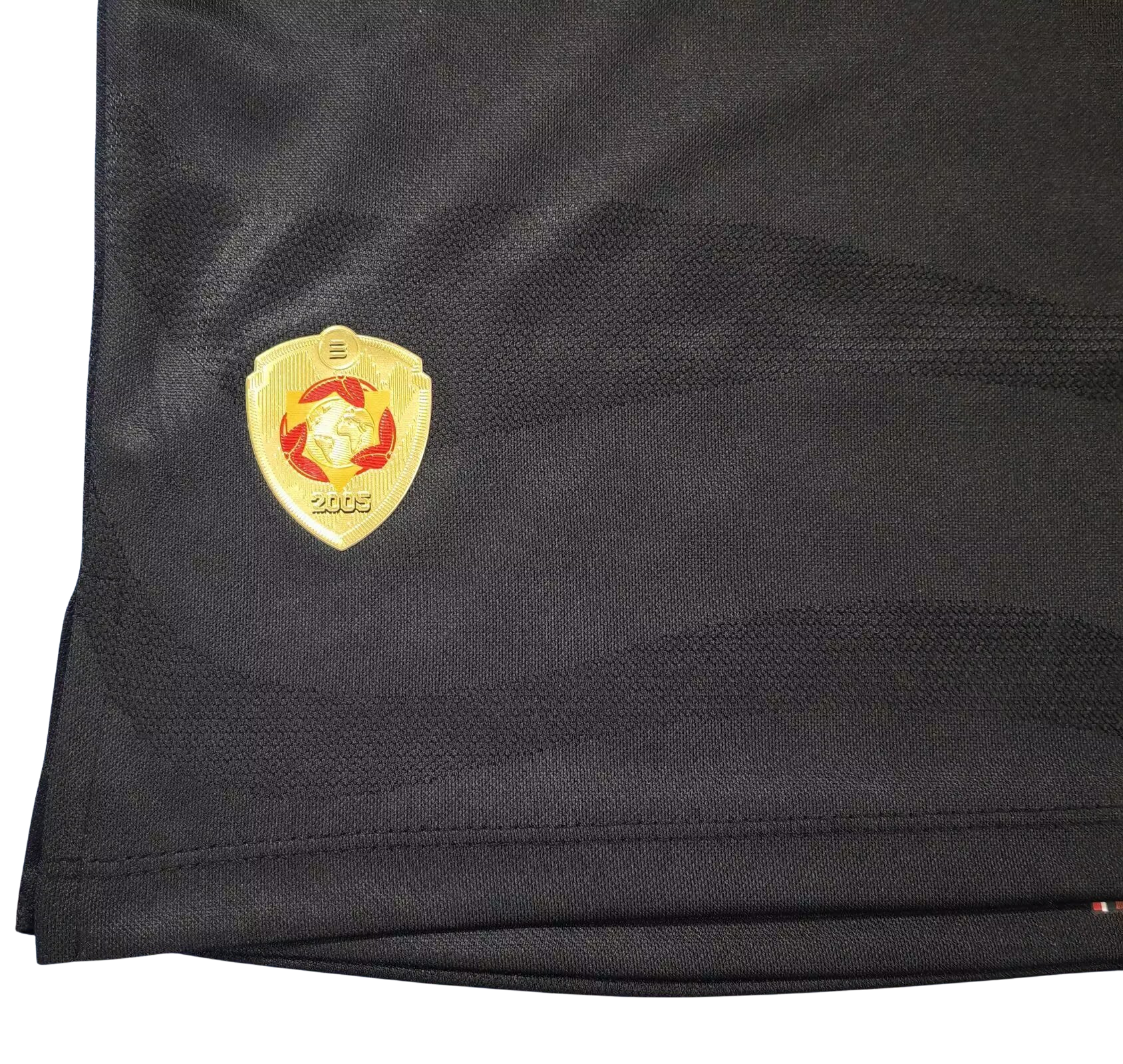 camisa-sao-paulo-lil-2025-26-torcedor-masculina-terceira-third-camiseta-lancamento-preta-dourada-preto-dourado-new-balance-ademicon-superbet