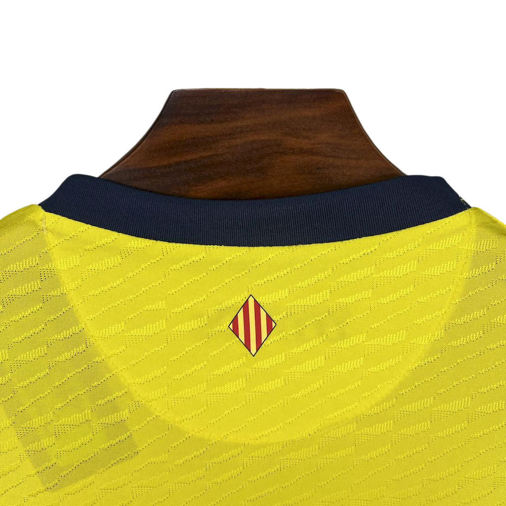 camisa-villarreal-l-2025-26-torcedor-masculina-camiseta-champions-league-lancamento-europeu-primeira-home-oficial-pamesa-cvf-amarelo-amarela-faixa-preta-preto-vilareal-villa-real-vilarreal
