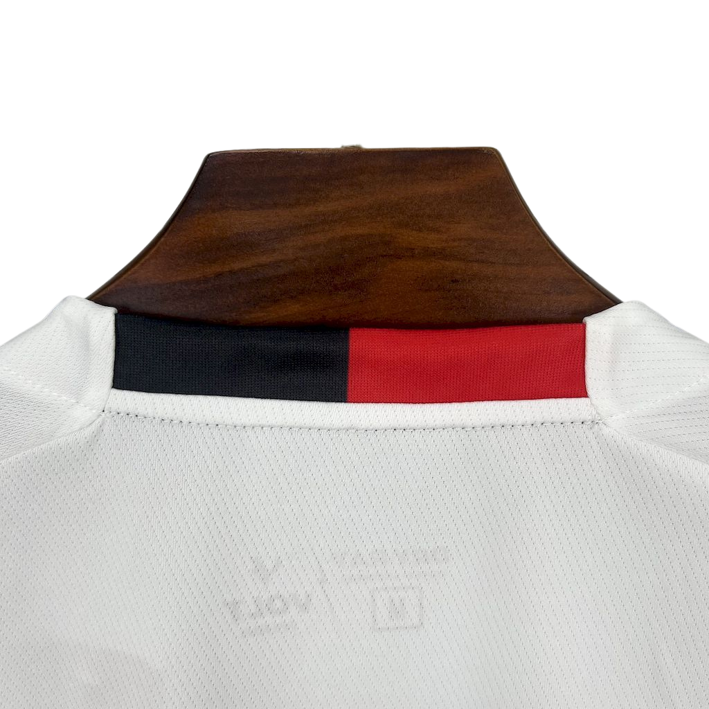 camisa-vitoria-ll-2025-26-torcedor-masculina-camiseta-lancamento-segunda-away-oficial-branca-branco-colt-detalhes-vermelho