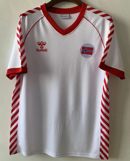 Camisa Retrô Noruega II 1984
